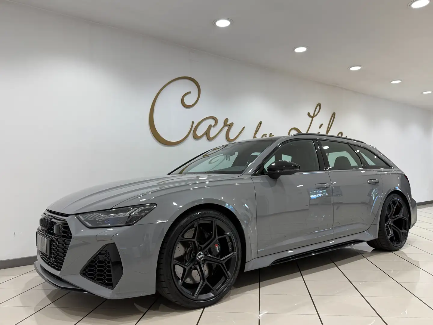 Audi RS6 Avant 4.0 Mhev Performance IVA ESPOSTA Grijs - 1