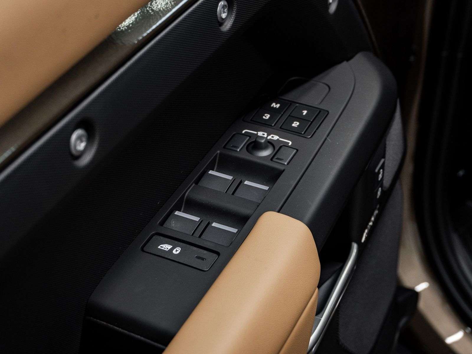2026 Land Rover Defender 110 P400 X-DYNAMIC SE thumb 28