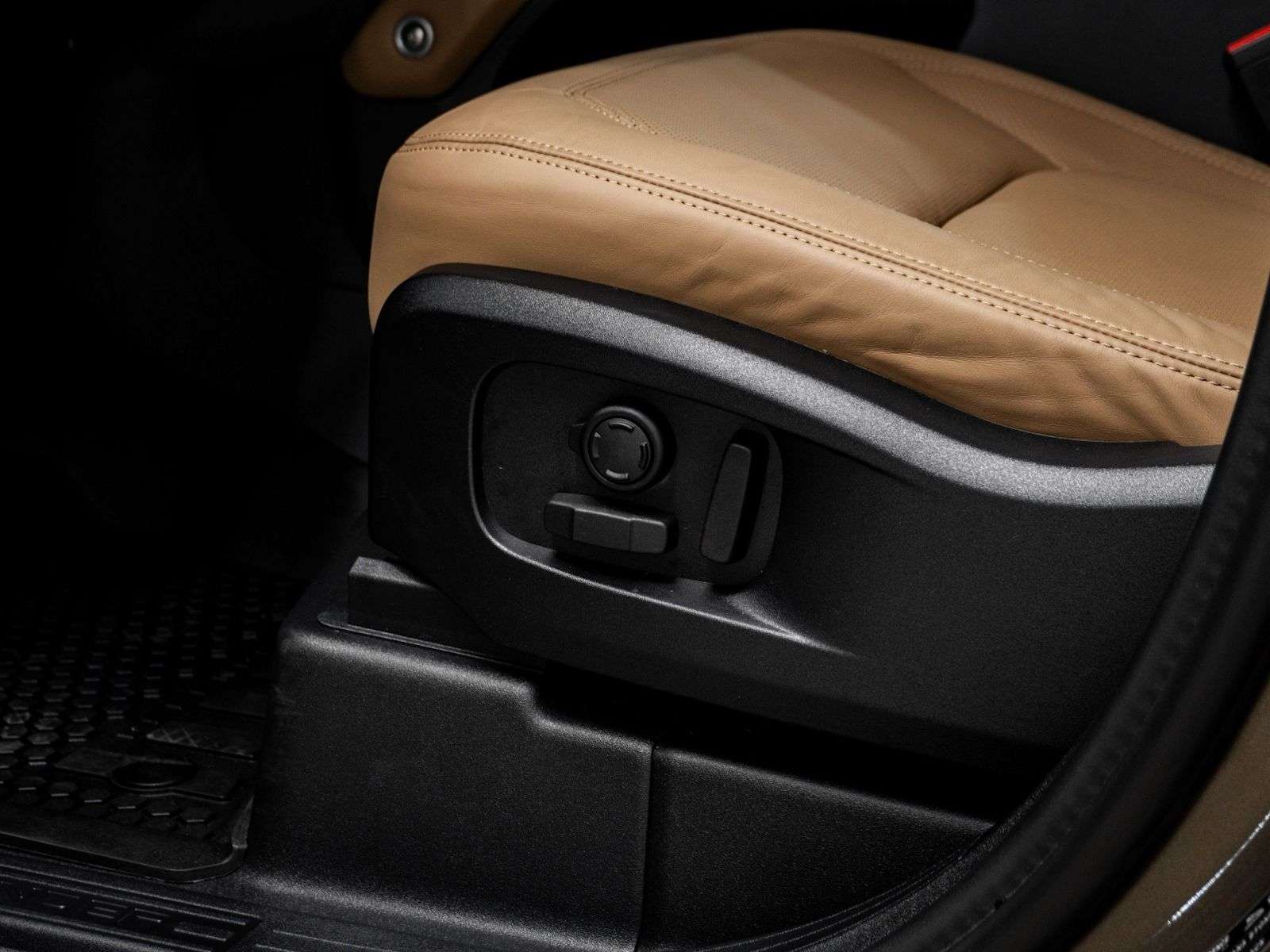 2026 Land Rover Defender 110 P400 X-DYNAMIC SE thumb 30