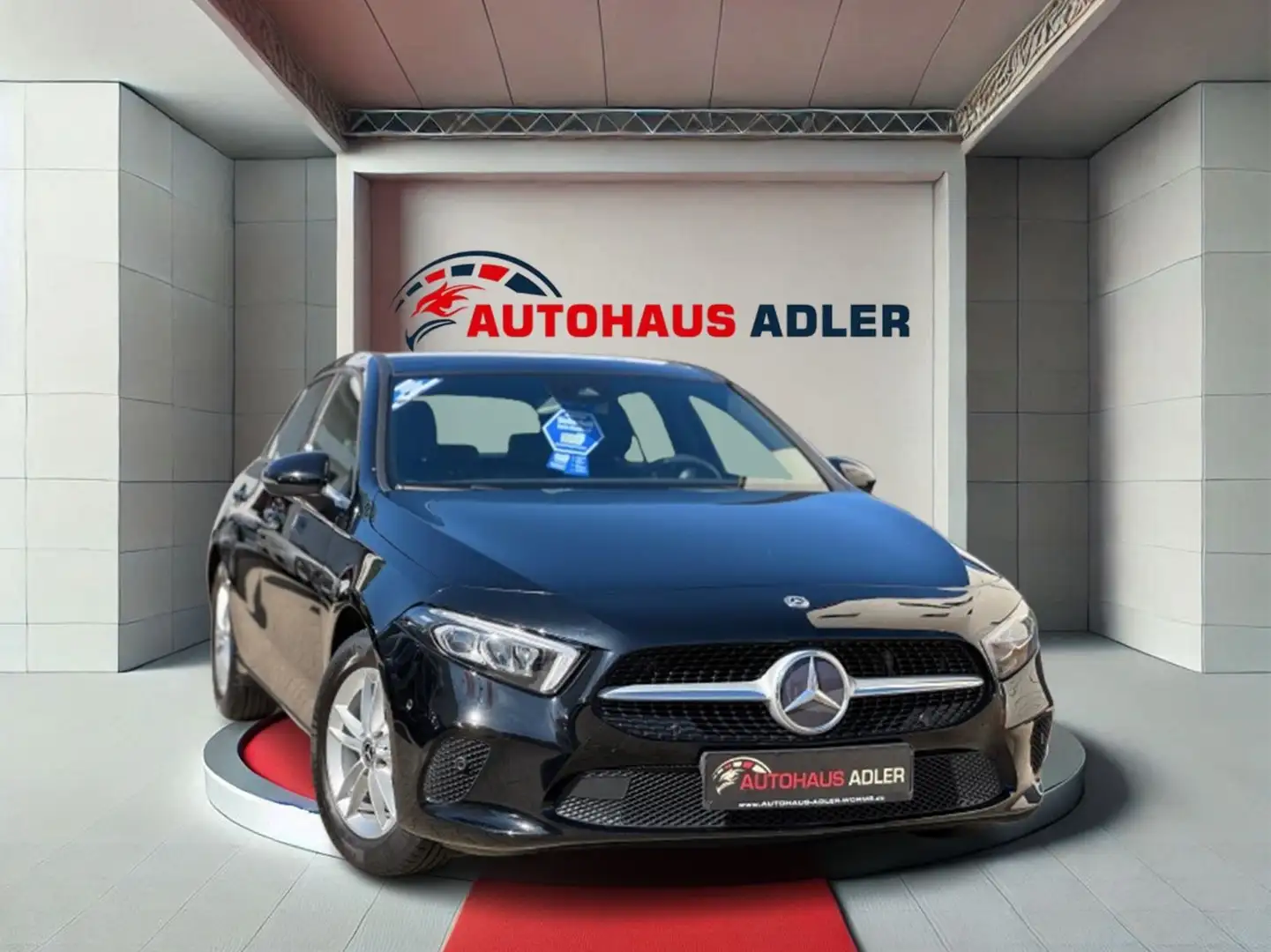 Mercedes-Benz A 200 CGI*1HD*PANO*NAV*LED*PDC*SPURH*KEYGO*6GANG Zwart - 1