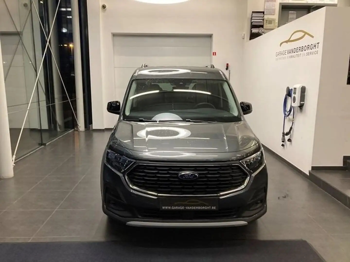 Ford Tourneo Connect ACTIVE BENZINE AUTOMAAT NIEUW OKM 7 ZITPLAATSEN Grijs - 2