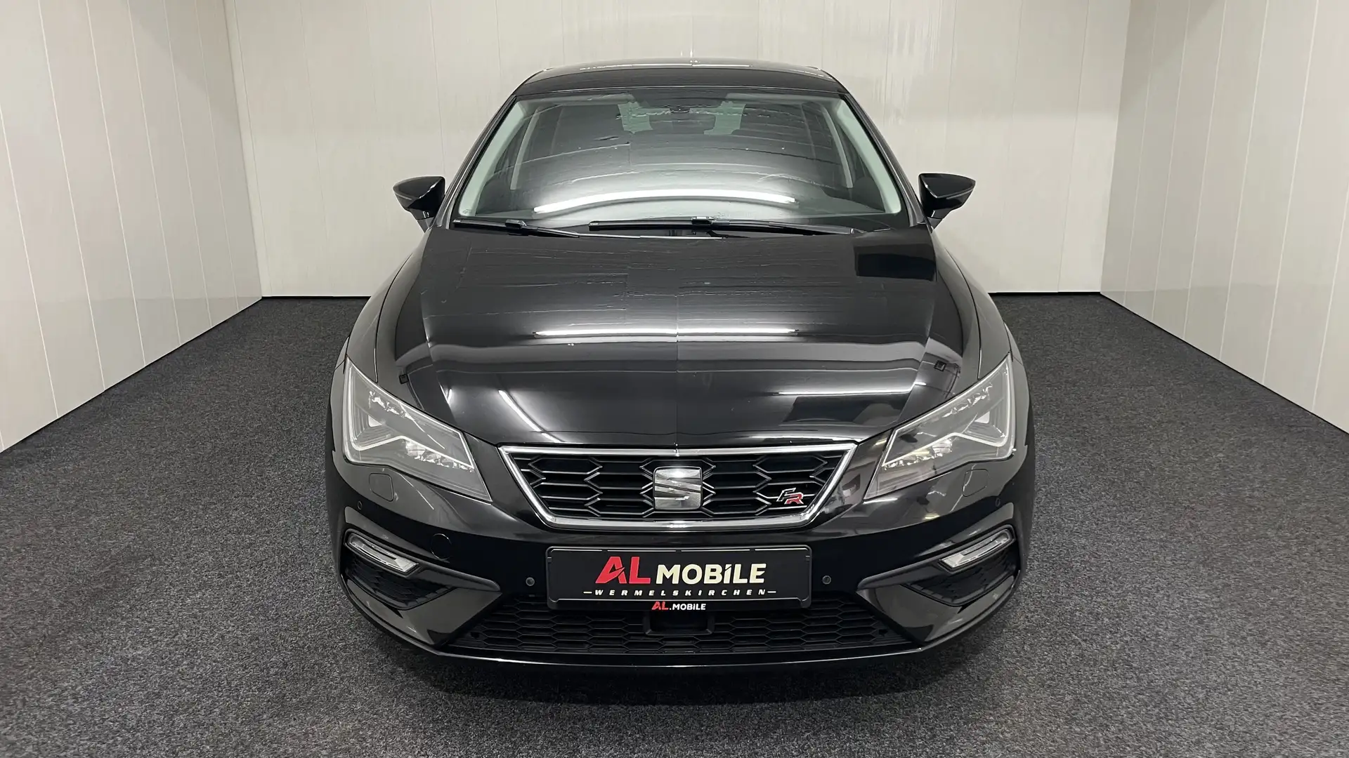 SEAT Leon FR 1.8 TSI Aus 1H LED NAVI SHZ TEMP PDC START/STOP Noir - 2