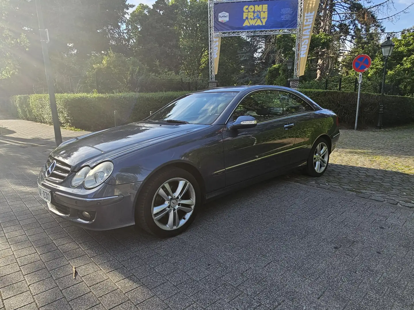 Mercedes-Benz CLK AVANGARDE Bleu - 1