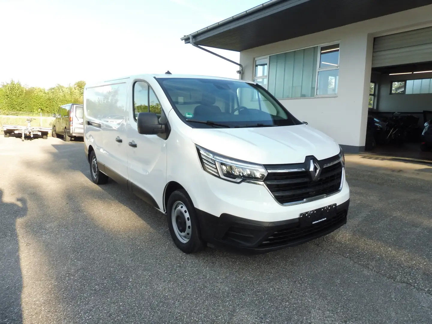 Renault Trafic L2H1 3,0t Komfort / Einzelsitze / 2-Sitzer Weiß - 1