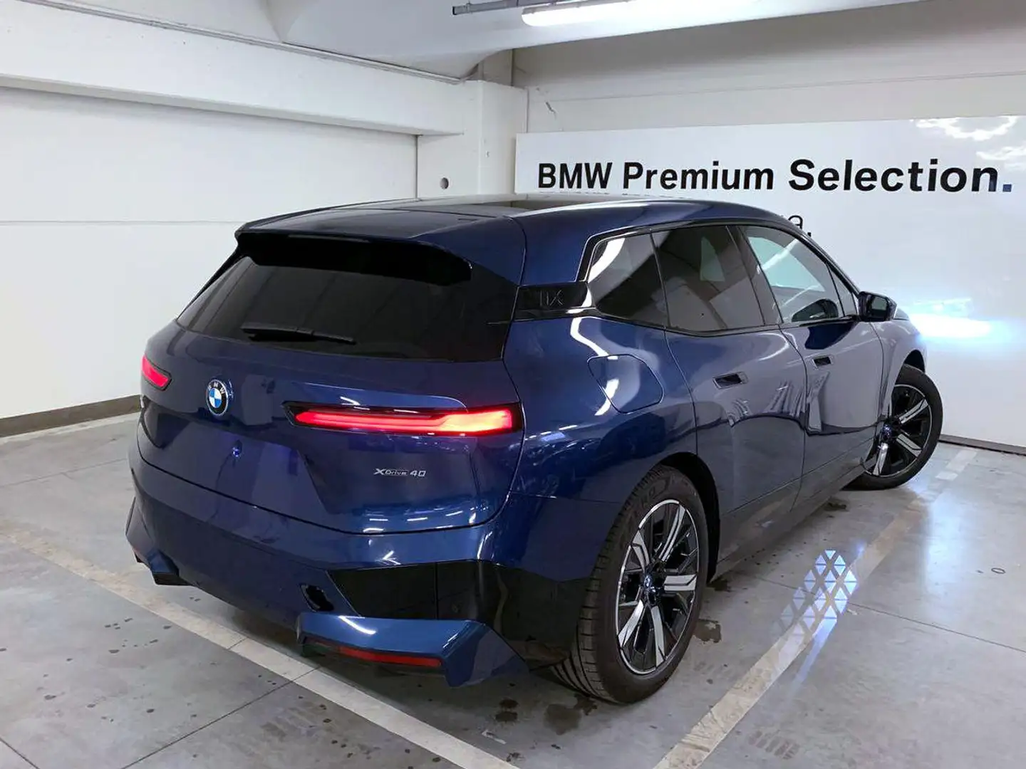 BMW iX xDrive40 Pacchetto Sportivo - PRONTA CONSEGNA Blu/Azzurro - 2