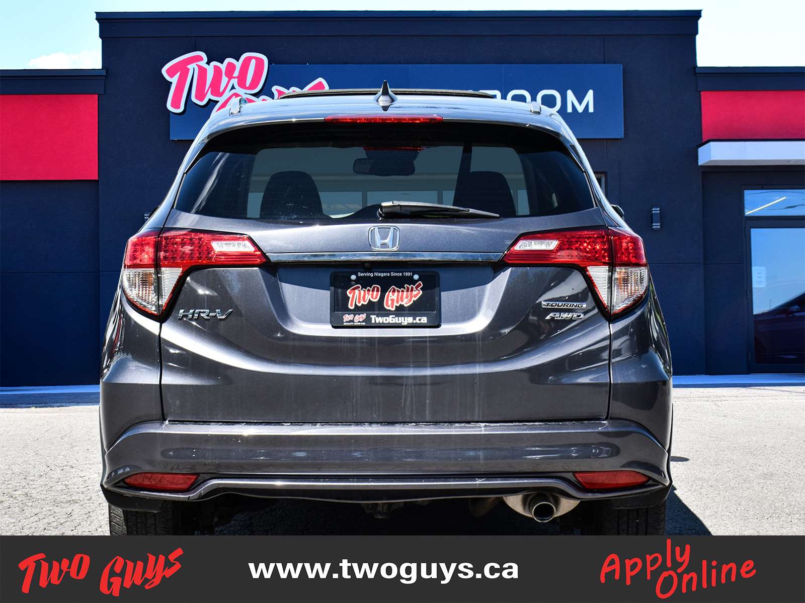 2022 Honda HR-V Touring AWD Leather Sunroof Back Up Camera photo 8