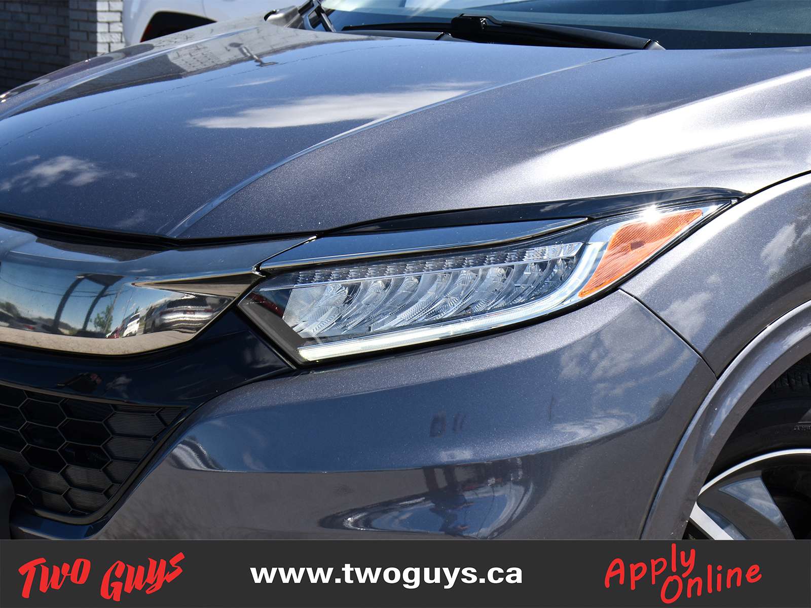 2022 Honda HR-V Touring AWD Leather Sunroof Back Up Camera photo 3