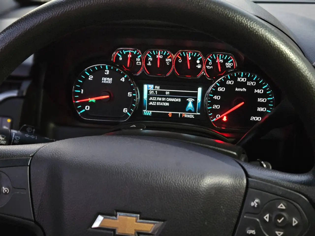 Chevrolet Suburban снимка Chevrolet Suburban