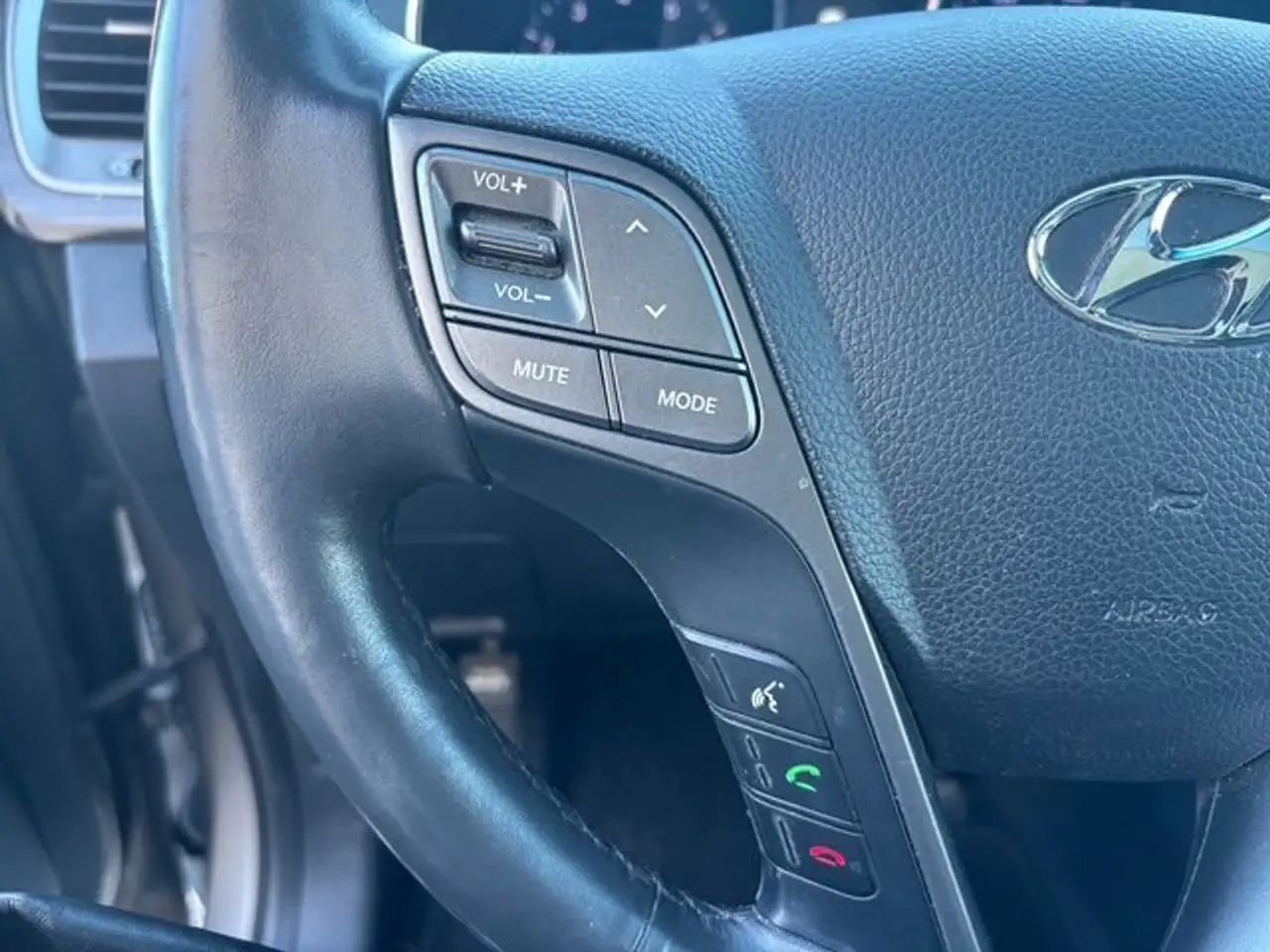 Hyundai SANTA FE снимка Hyundai SANTA FE