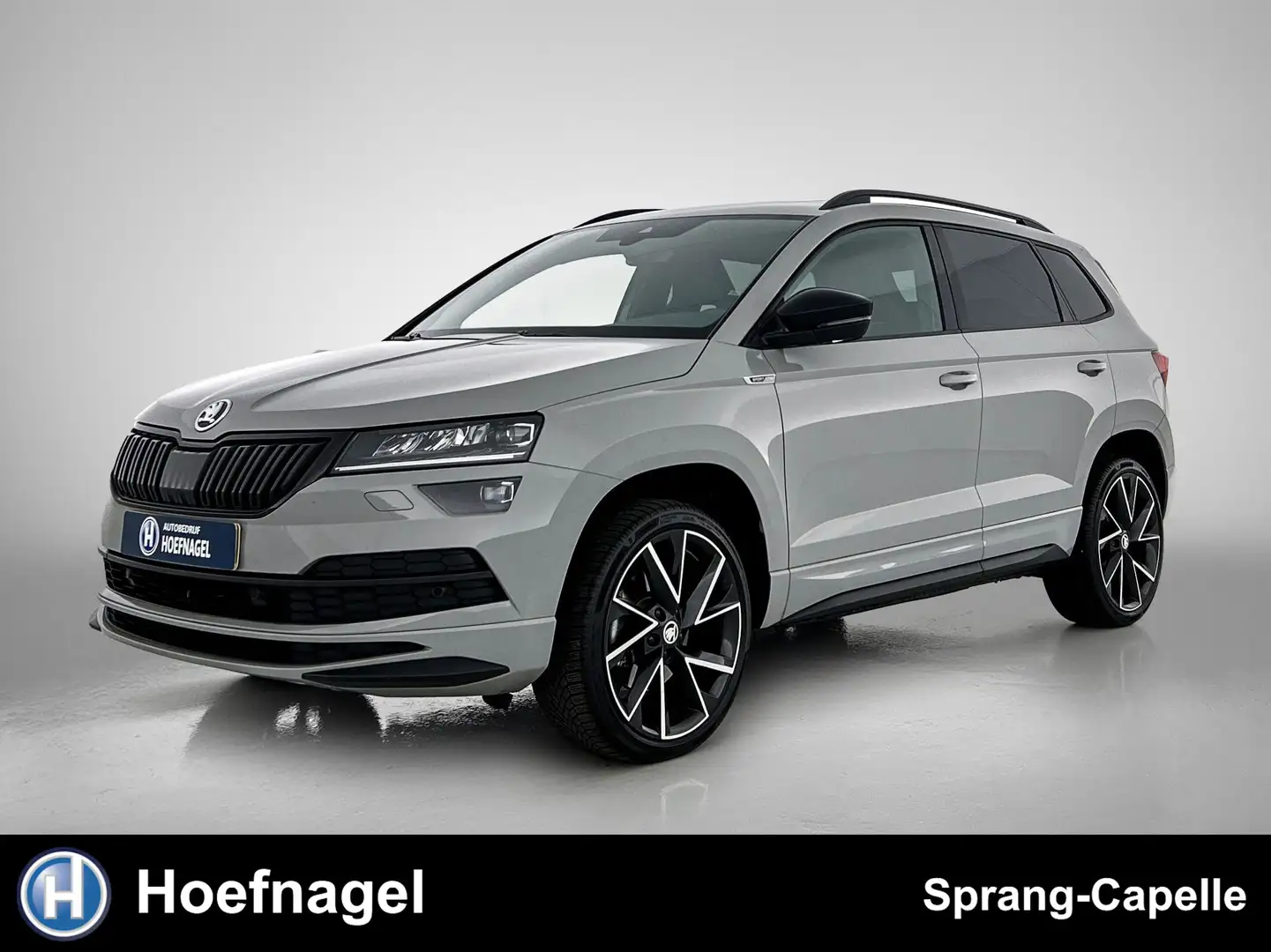 Skoda Karoq 1.5 TSI ACT Sportline Business | Panodak | Virtual Grijs - 1