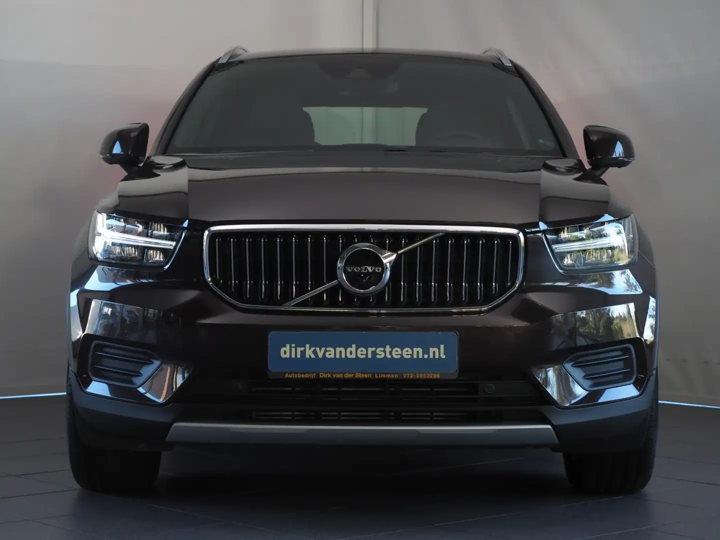 Volvo XC40 2.0 T4 Inscription | Stoelverwarming | 360° Camera Brun - 2