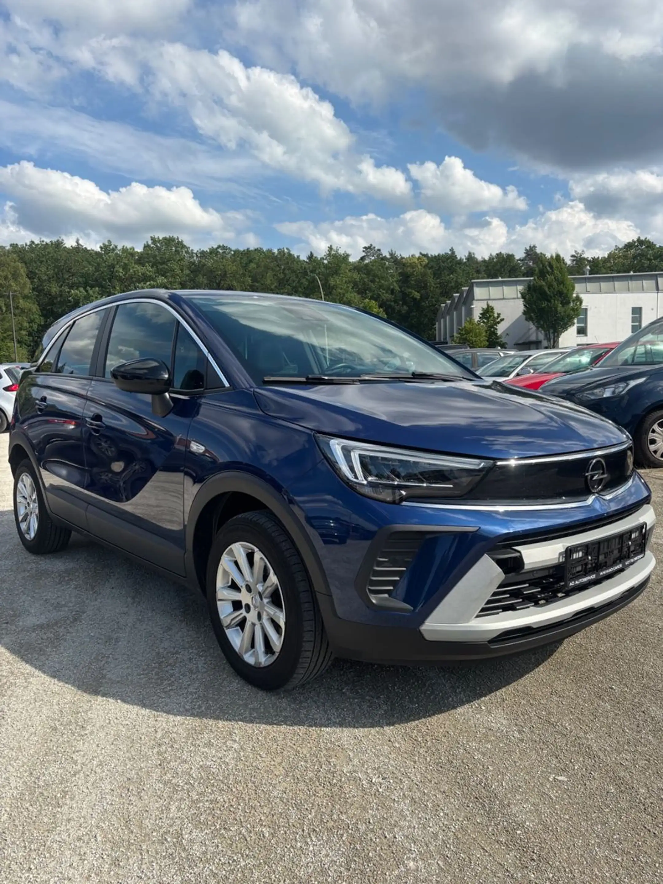 Opel Crossland X — photo 3