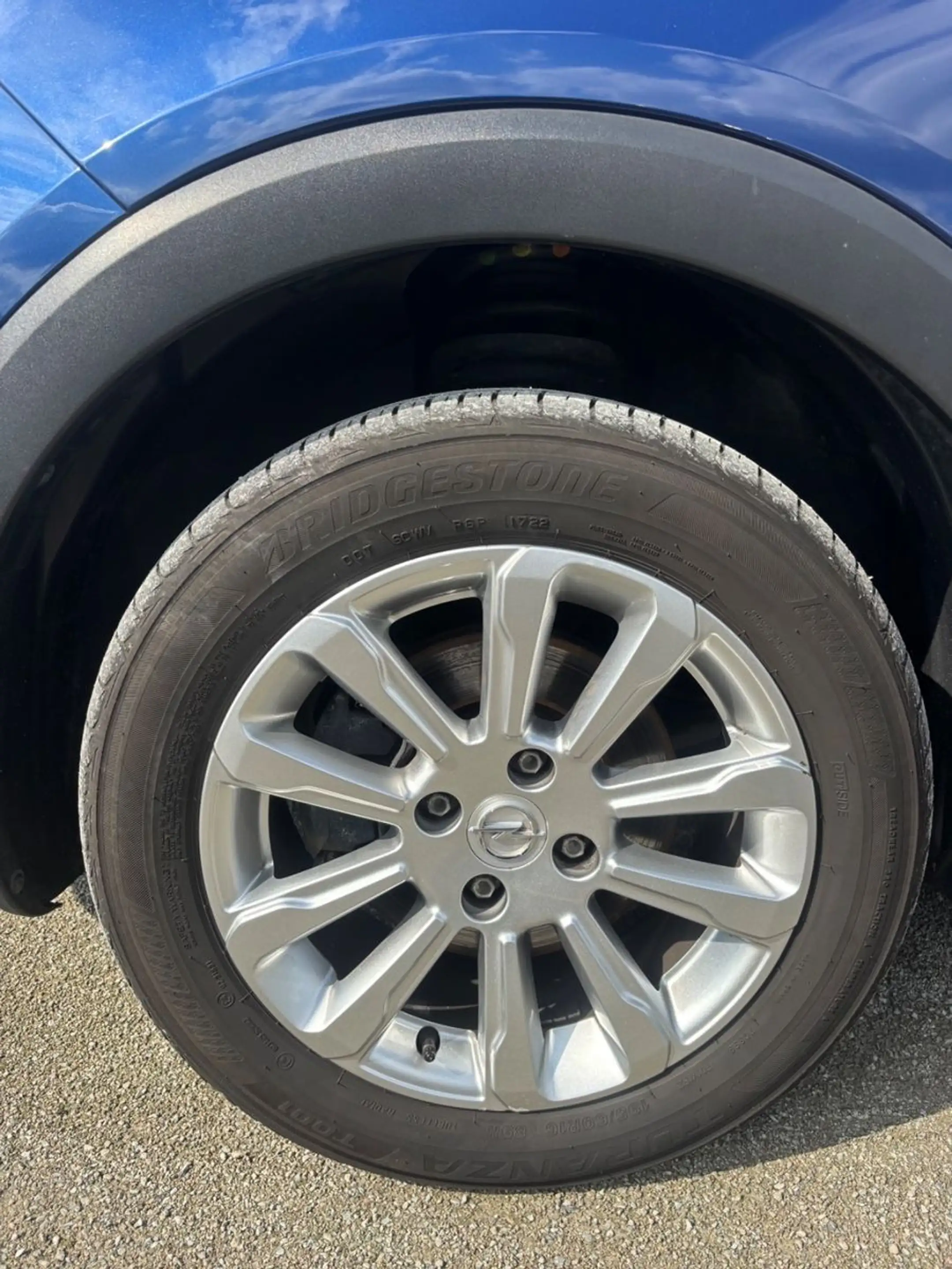 Opel Crossland X — photo 10