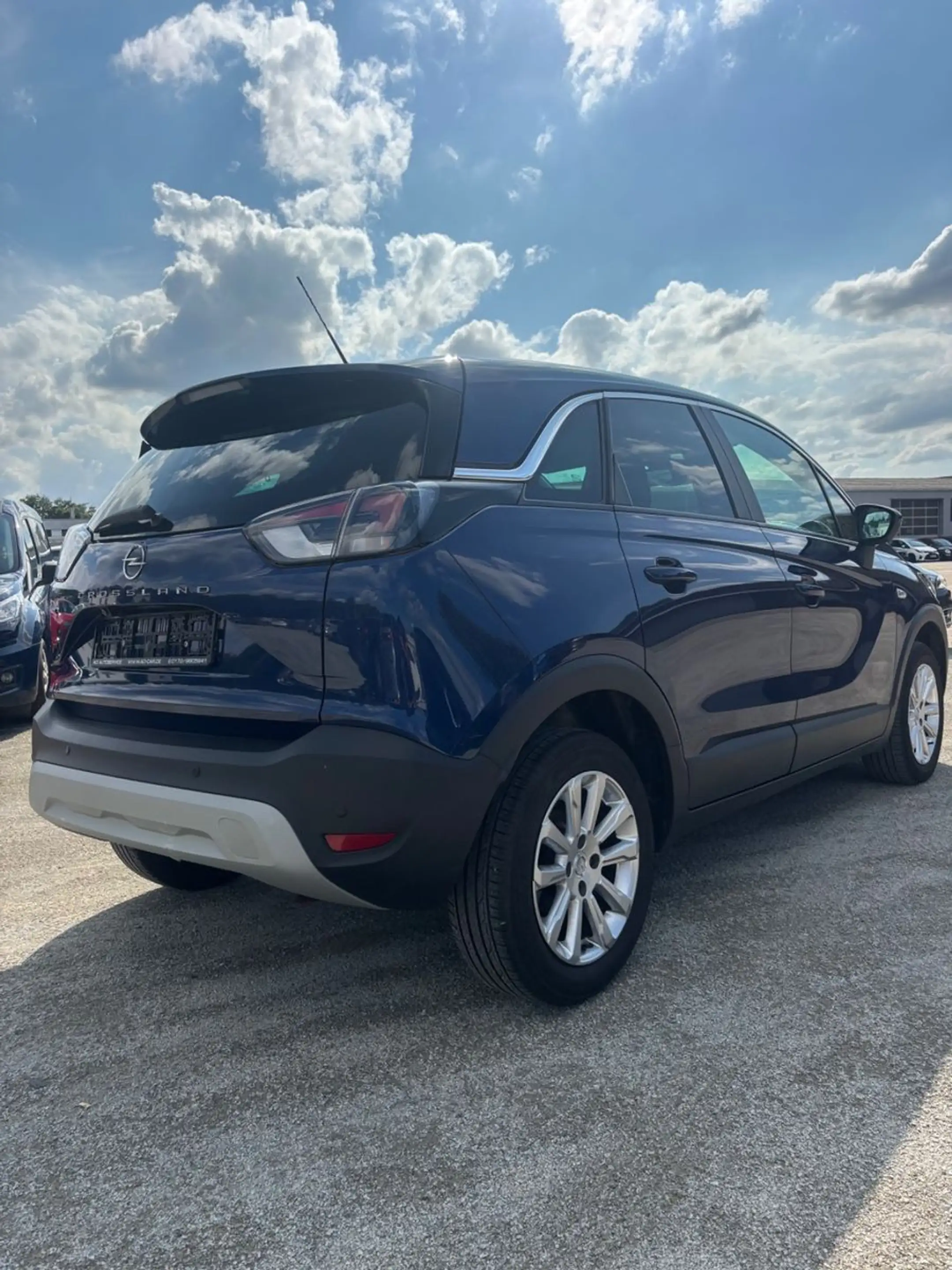 Opel Crossland X — photo 8