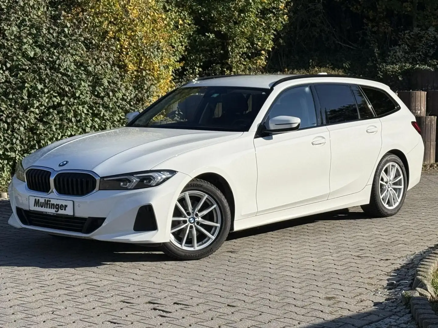 BMW 320 dA Tour.LED Widescreen Sports.AHK Finan.282,- Weiß - 2