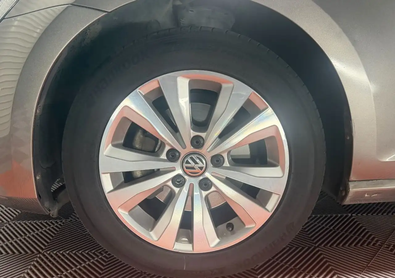 Volkswagen Golf Standard Model — photo 16