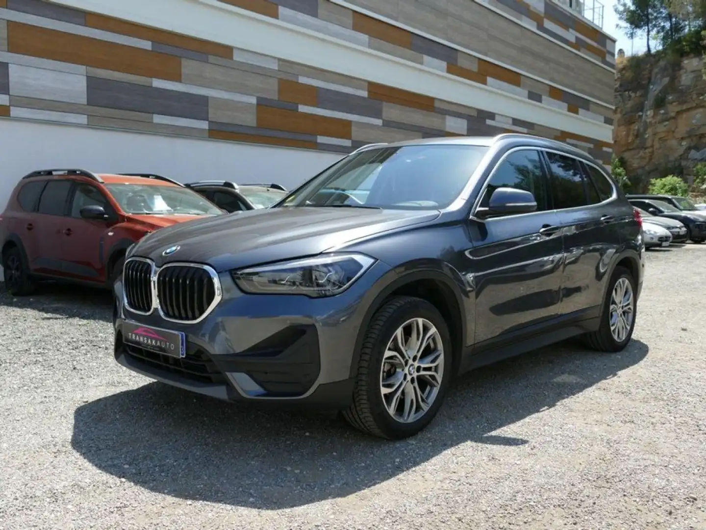 BMW X1 F48 LCI 18d 150 Ch BUSINESS DESIGN BVA Gris - 1