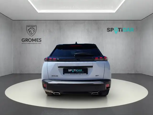 Peugeot 2008 view 4
