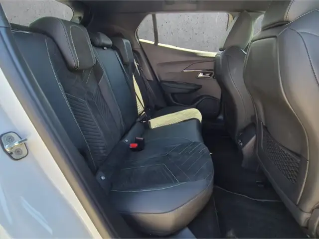 Peugeot 2008 view 14