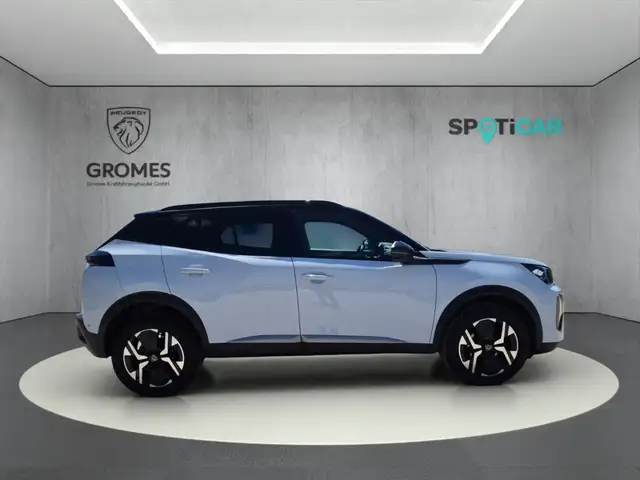 Peugeot 2008 view 2