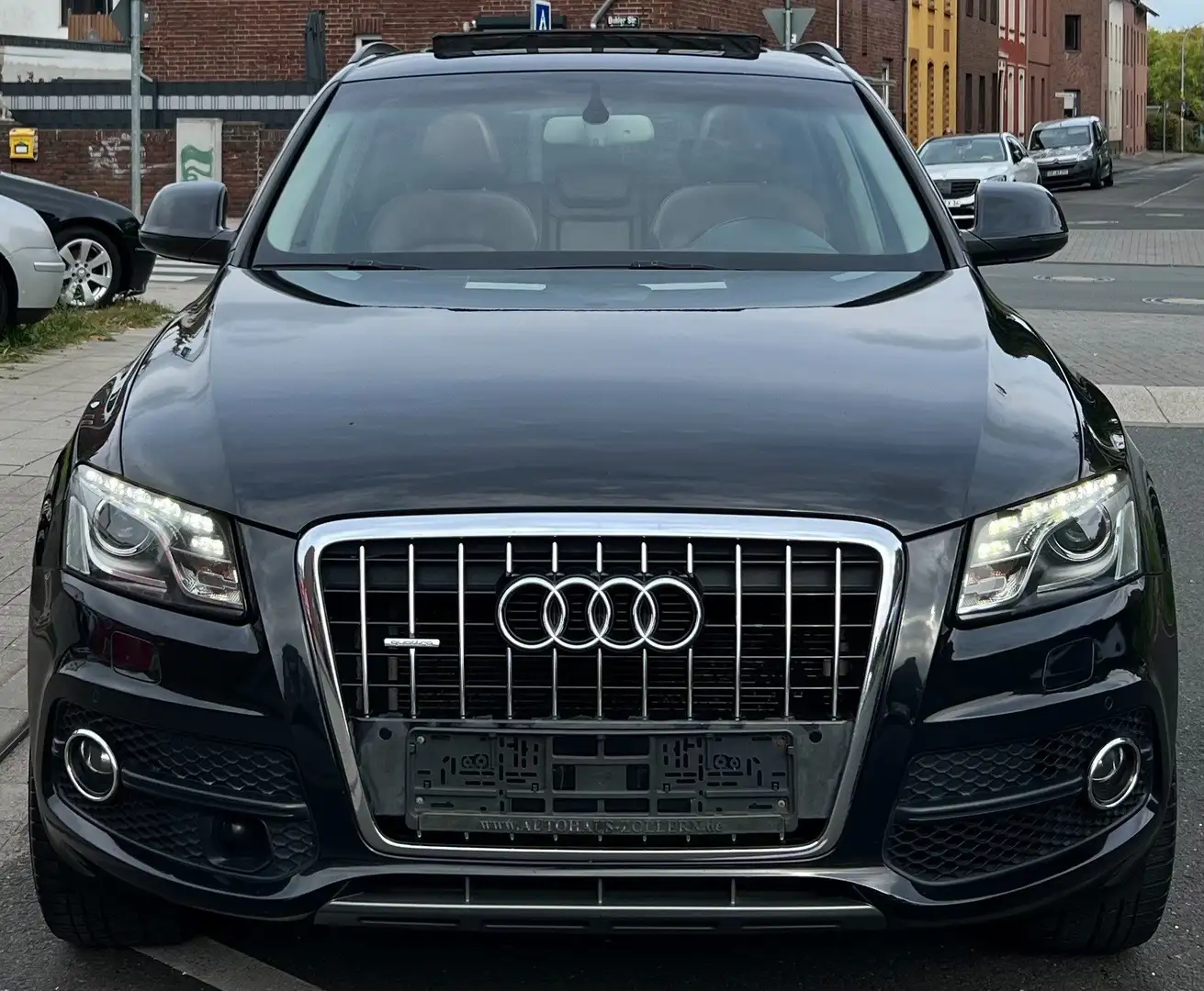 Audi Q5 3.0 TDI QUATTRO S LINE PLUS *PANO/KAM/AHK* Schwarz - 2