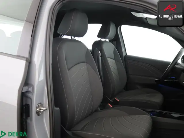 Volkswagen ID.3 view 10