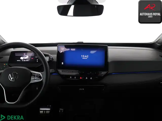 Volkswagen ID.3 view 8