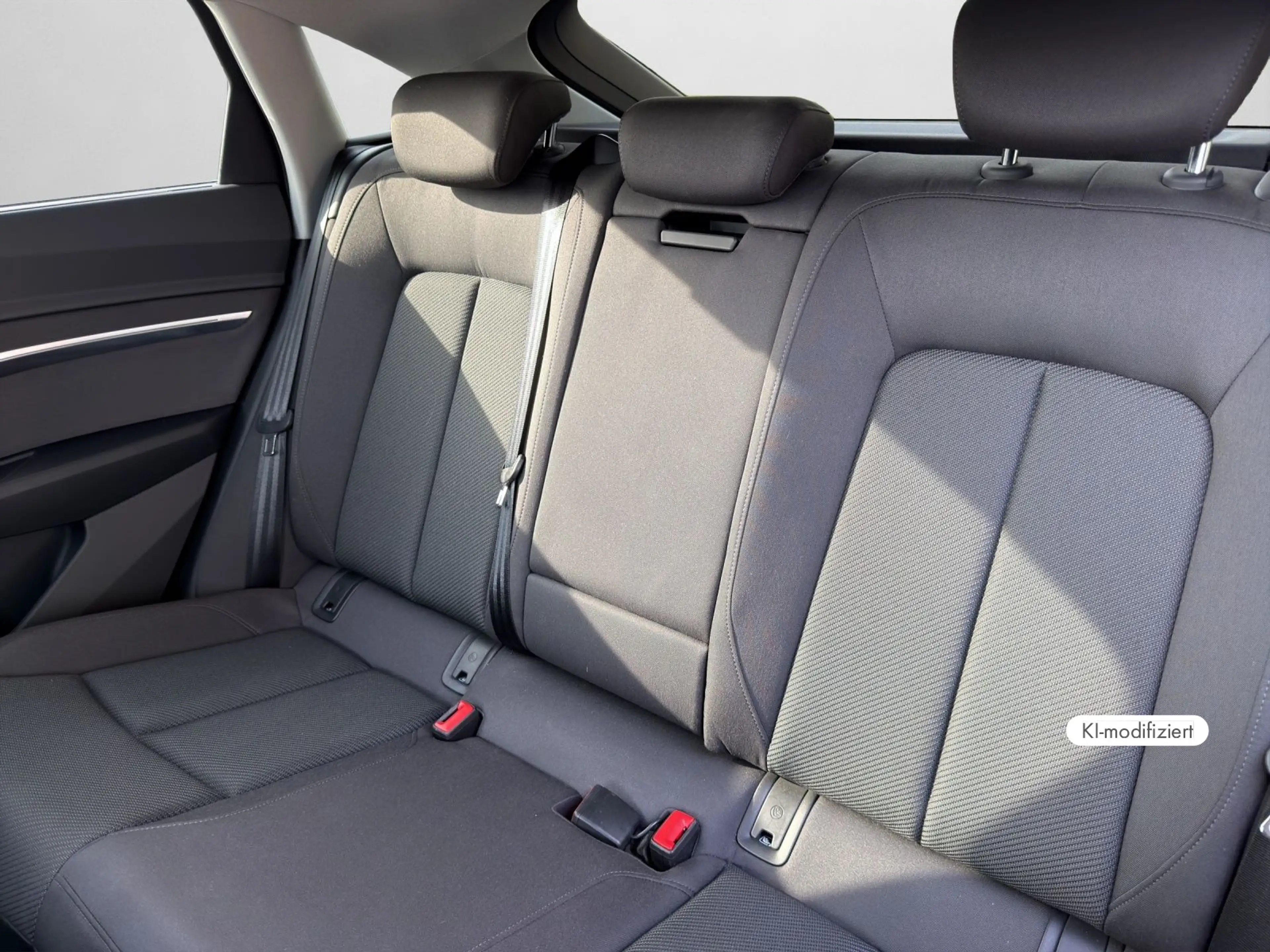 Audi Q8 e-tron 50 quattro advanced MATRIX P — photo 14