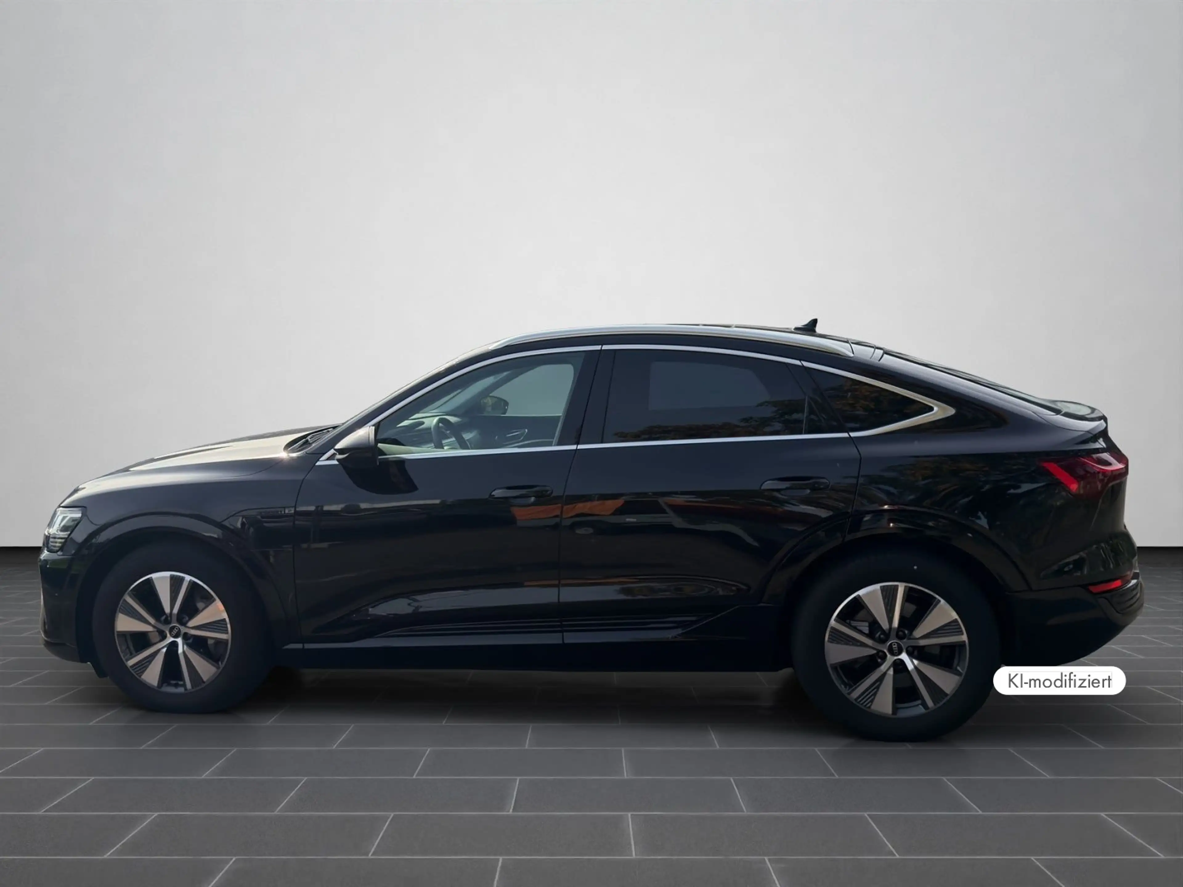 Audi Q8 e-tron 50 quattro advanced MATRIX P — photo 7