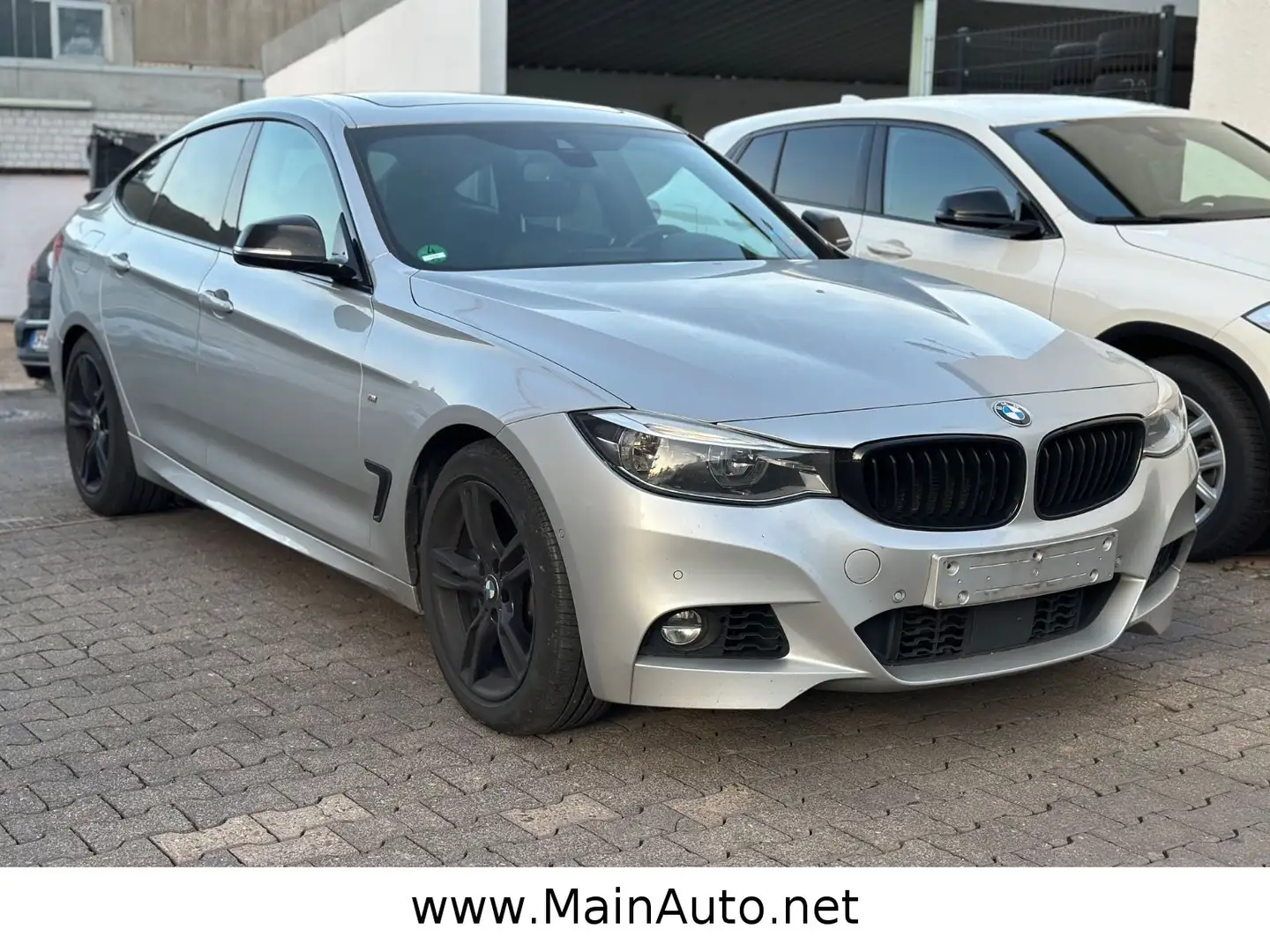 BMW 335 335d GT xDrive/M-Sport/PANO/HUD/H-Kardom/CAM/ACC Silber - 2