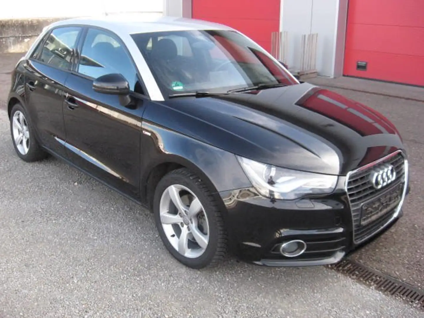 Audi A1 1.4 TFSI Sportback S line Sportpaket Schwarz - 2
