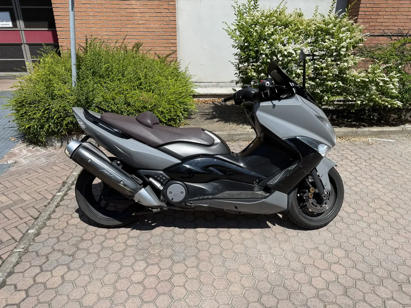 Yamaha TMAX 500 - 1