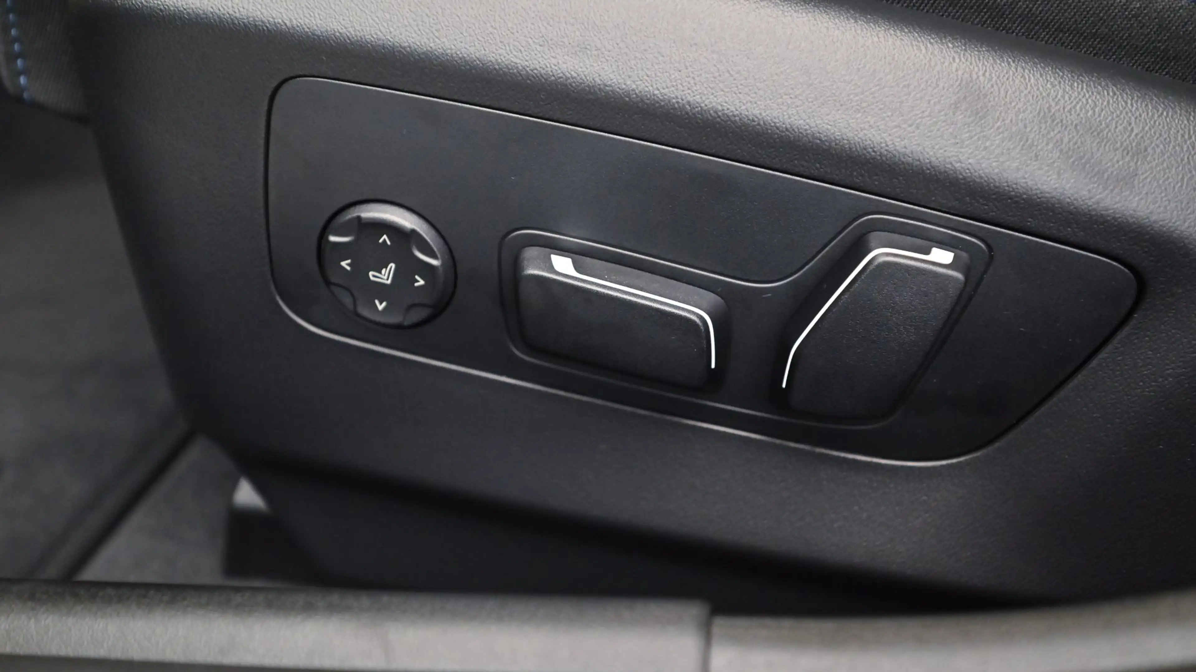 BMW i5 xDrive40 83,9kWh — photo 15