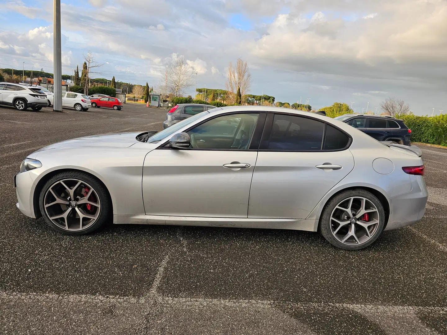 Alfa Romeo Giulia Giulia 2016 2.2 t B-Tech 160cv AT8 MY19 Srebrny - 2
