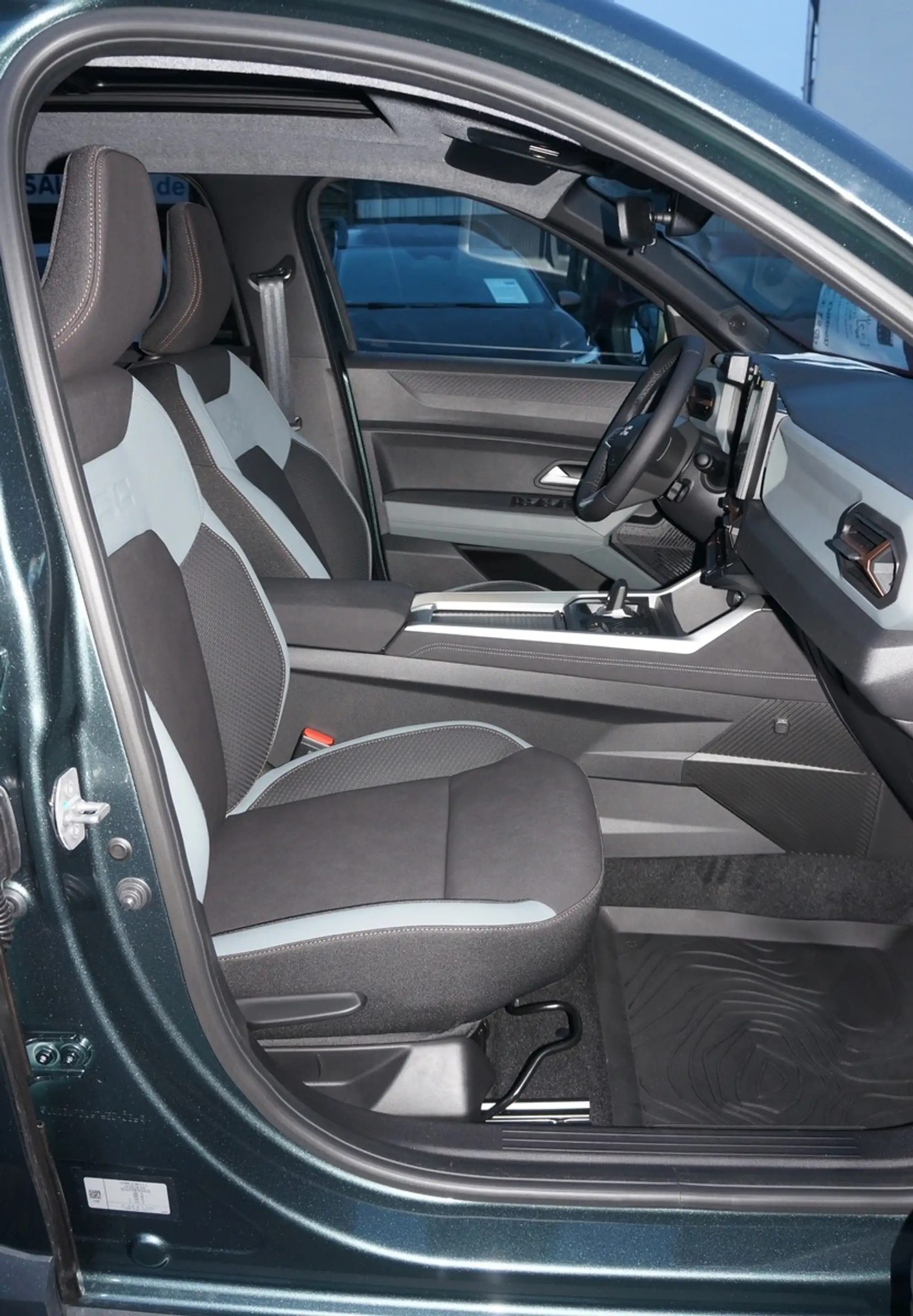 Dacia Bigster Journey+ FullHybrid 155 NAV+CAM+SH — photo 25