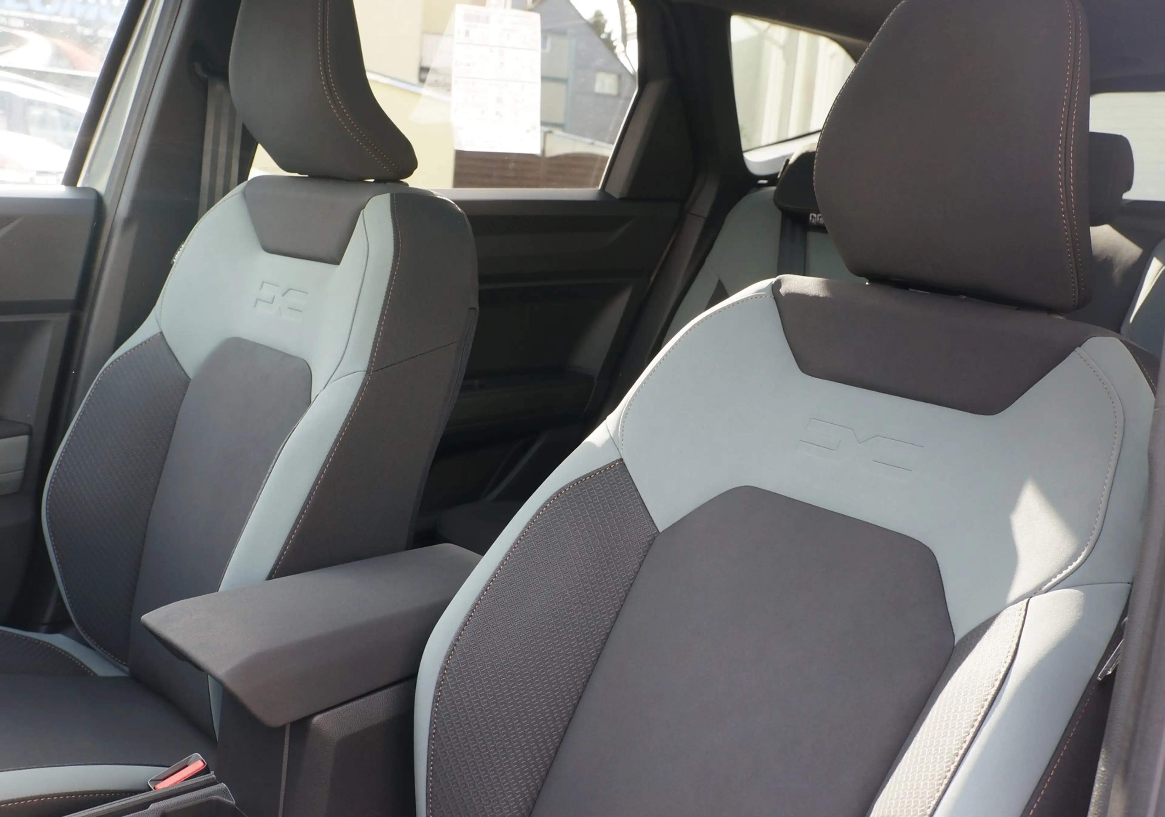Dacia Bigster Journey+ FullHybrid 155 NAV+CAM+SH — photo 12