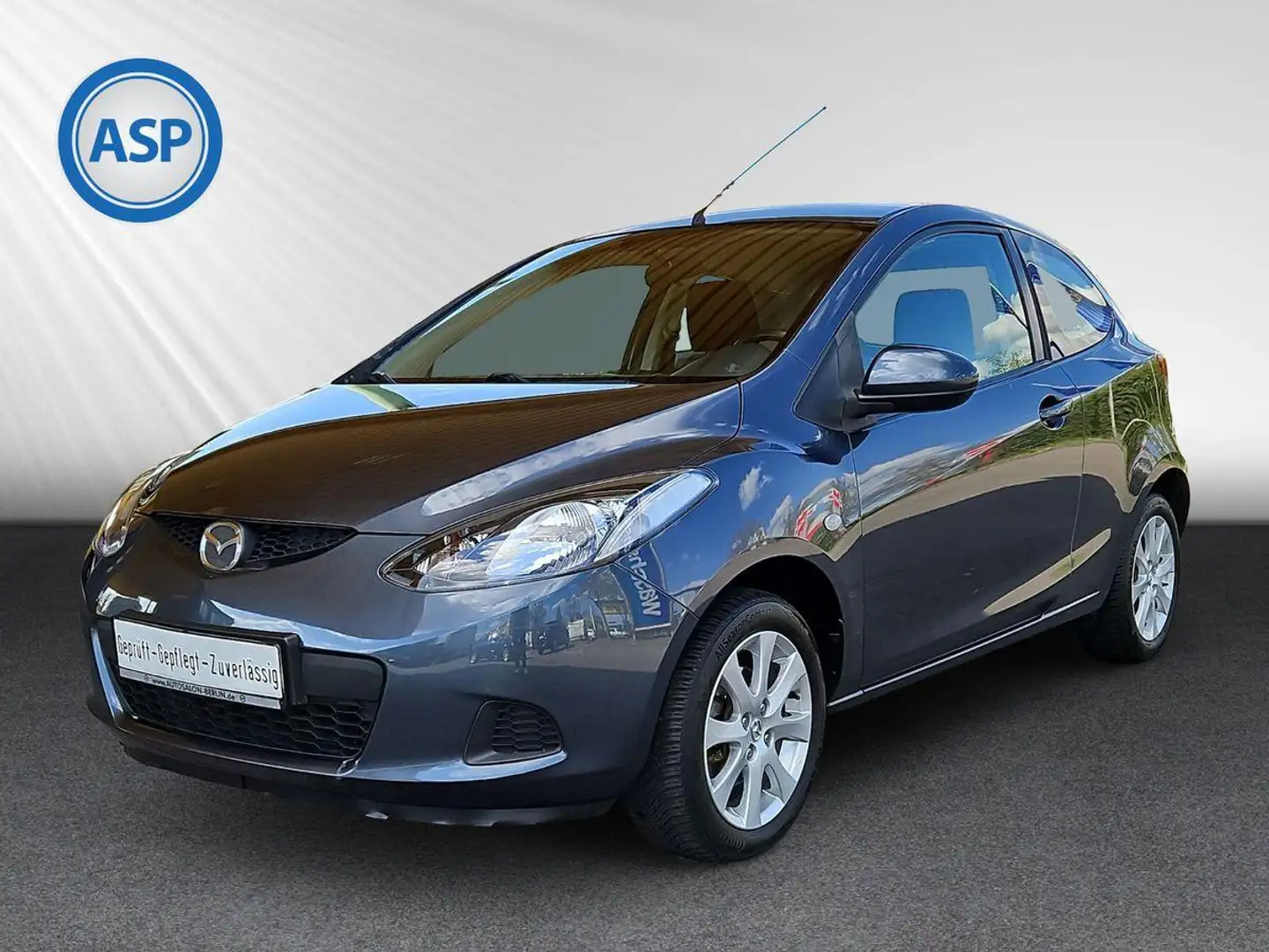 Mazda 2 1.3 16V KAT Grau - 1