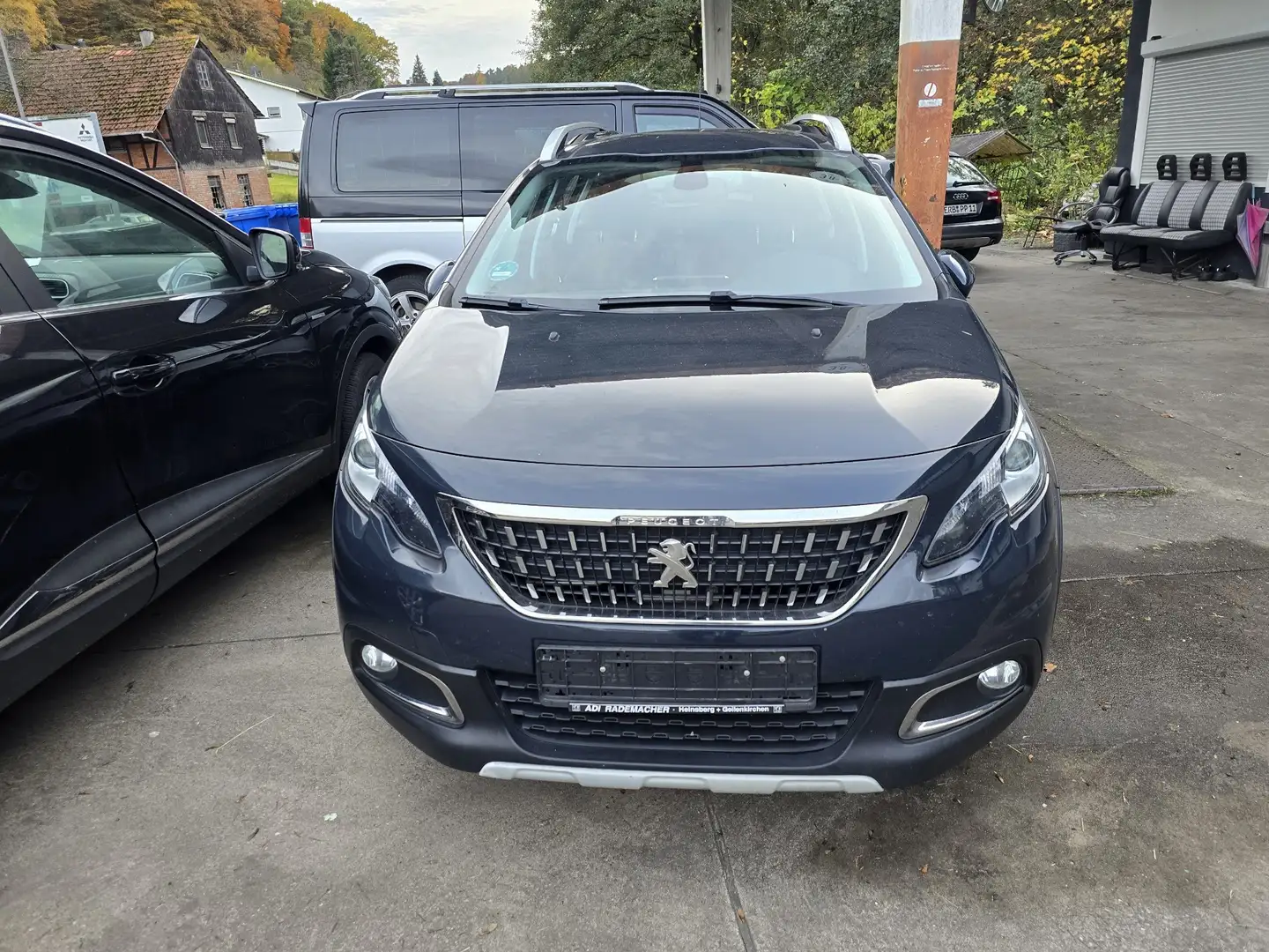 Peugeot 2008 2008 PureTech 82 Active Grau - 2