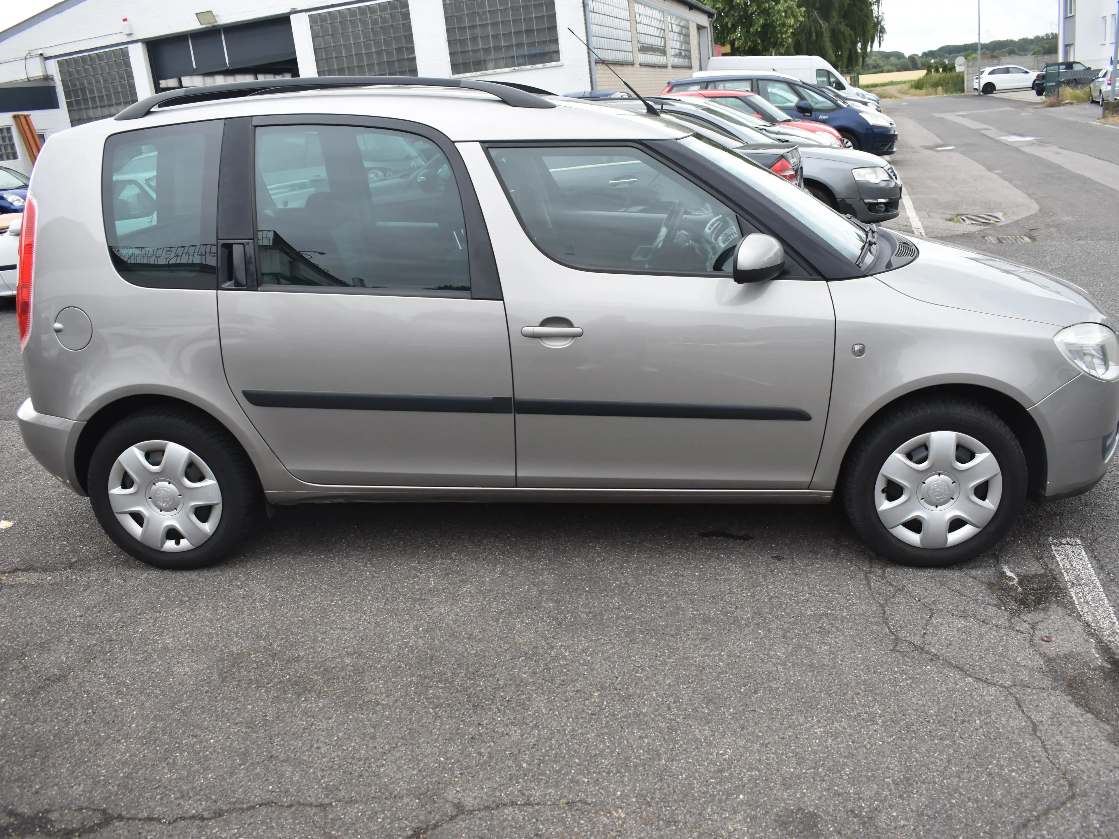Skoda Roomster 1.6 Style PLUS EDITION *ZAHNRIEMEN NEU*AUS 1. HAND — photo 3