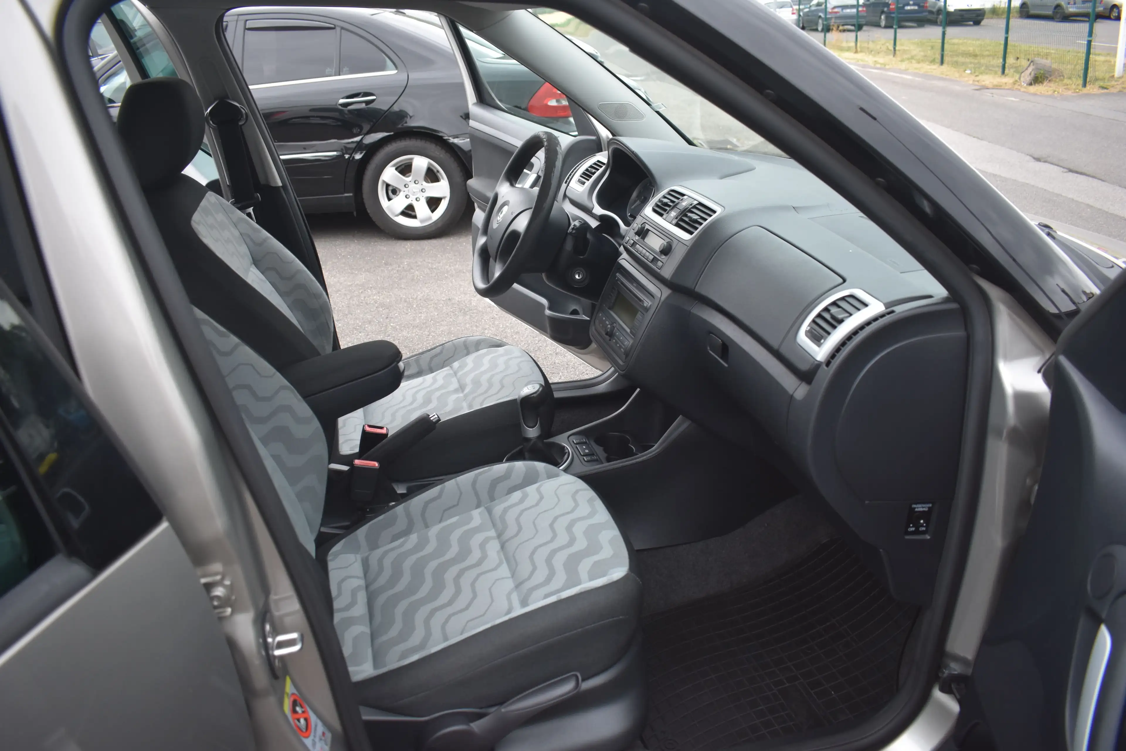 Skoda Roomster 1.6 Style PLUS EDITION *ZAHNRIEMEN NEU*AUS 1. HAND — photo 11
