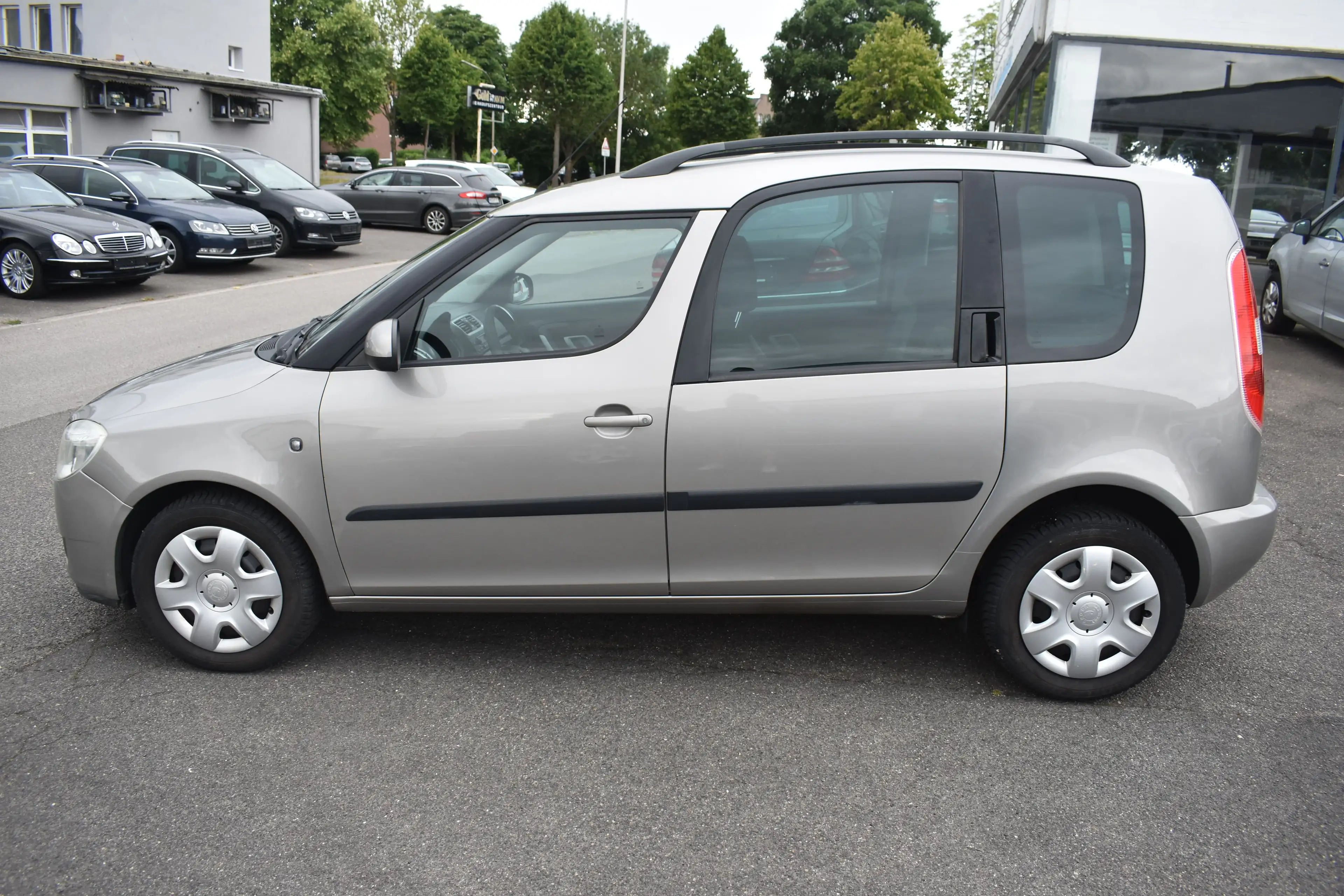 Skoda Roomster 1.6 Style PLUS EDITION *ZAHNRIEMEN NEU*AUS 1. HAND — photo 7