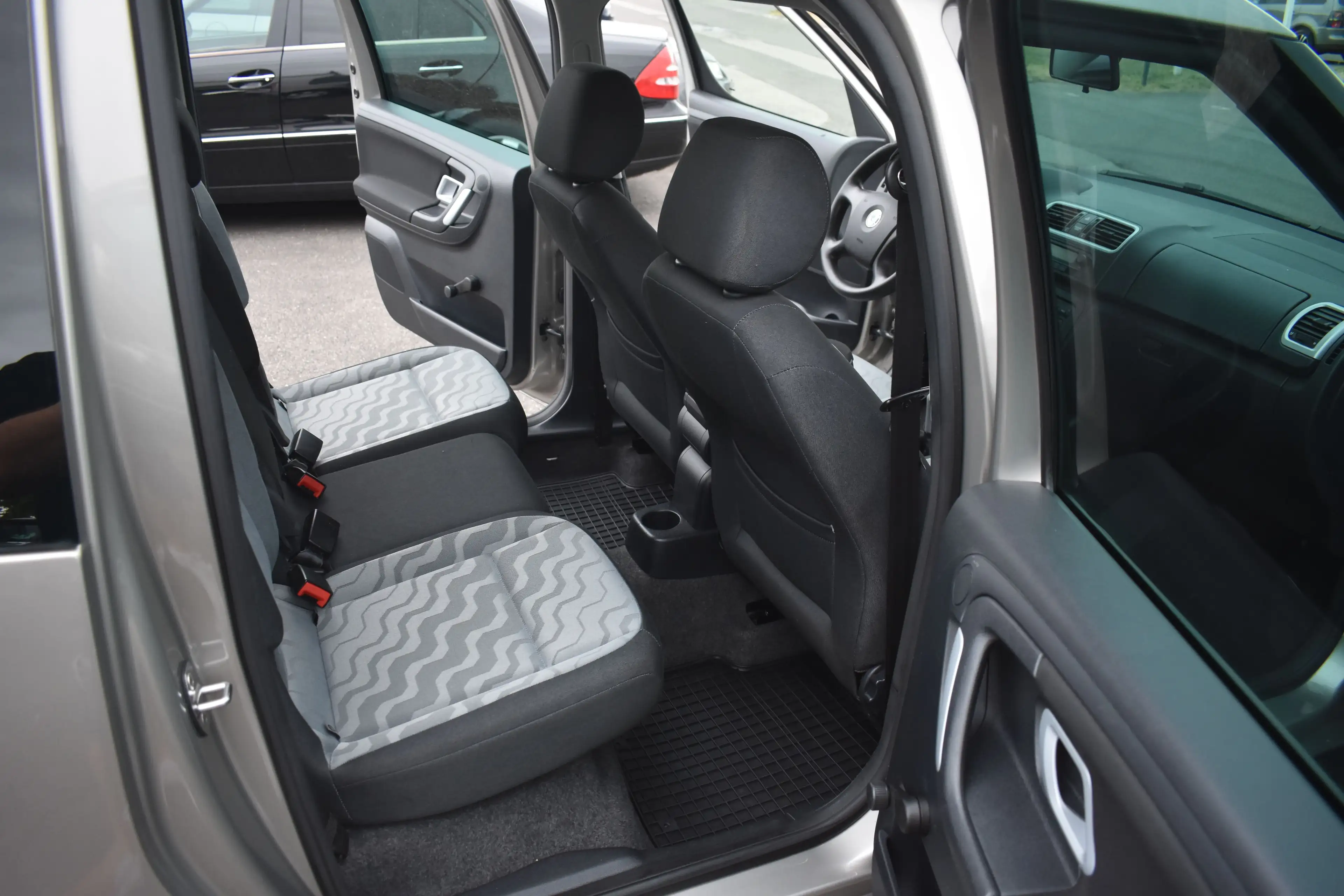 Skoda Roomster 1.6 Style PLUS EDITION *ZAHNRIEMEN NEU*AUS 1. HAND — photo 12