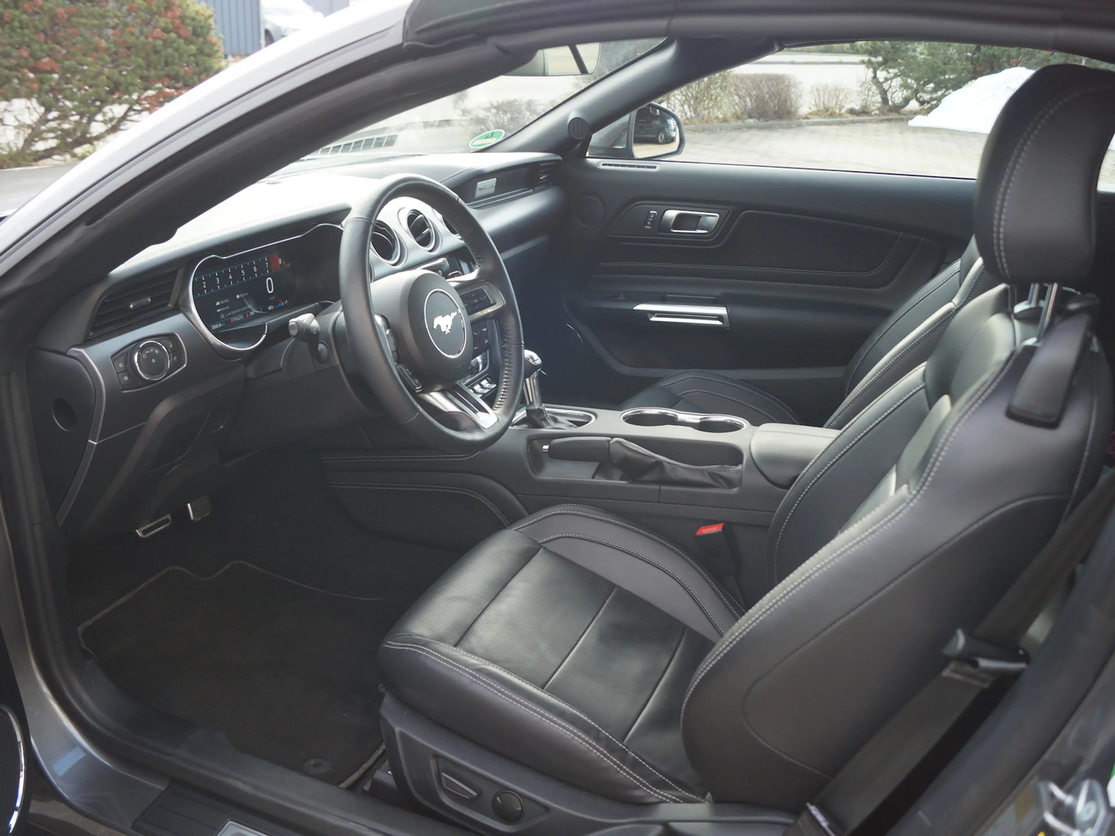 Ford Mustang GT Convertible 5.0 Ti-VCT V8 Aut. Cabrio — photo 5