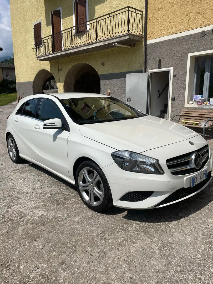 Mercedes-Benz A 200 (be) Sport Bianco - 1