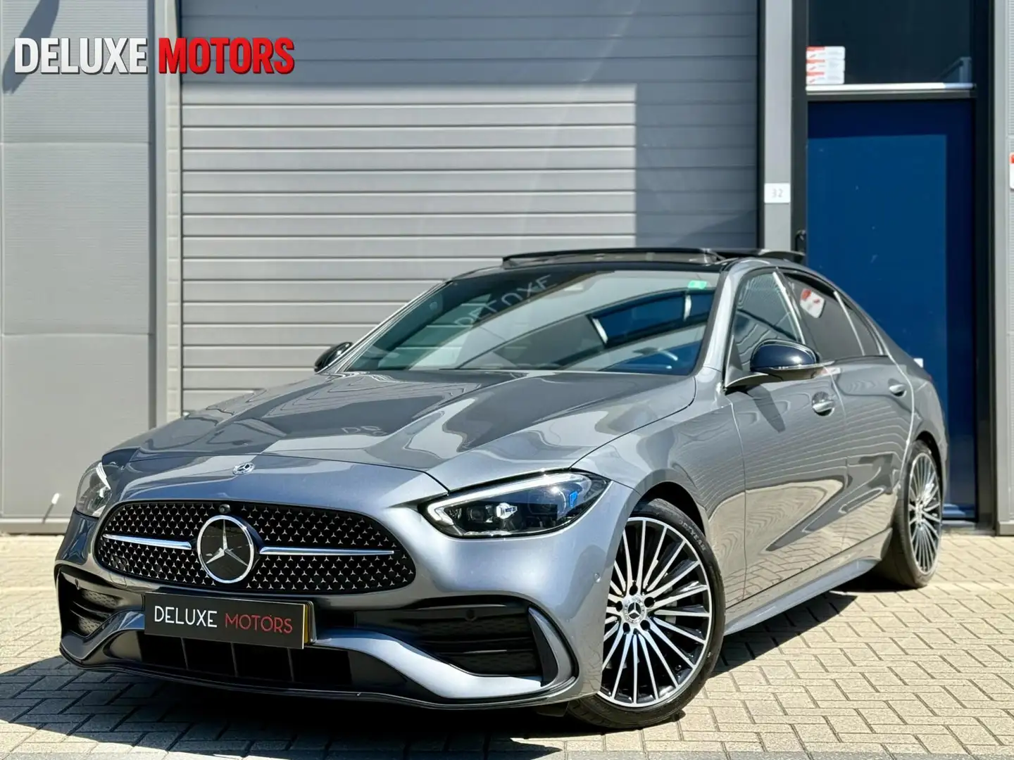 Mercedes-Benz C 300 AMG Burmester|Pano|360cam|Distr 1e eig Grijs - 1