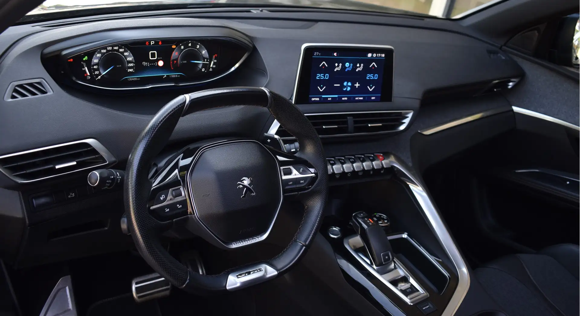 Peugeot 5008 1.6 e- GT-Line Automaat / Parkeerhulp / Carplay / Grau - 2
