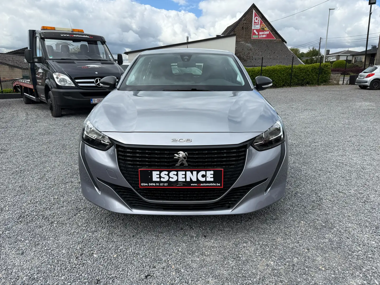 Peugeot 208 1200CC ESSENCE 75CV ANNEE 08/2020 27000KM GARANTIE Gris - 2