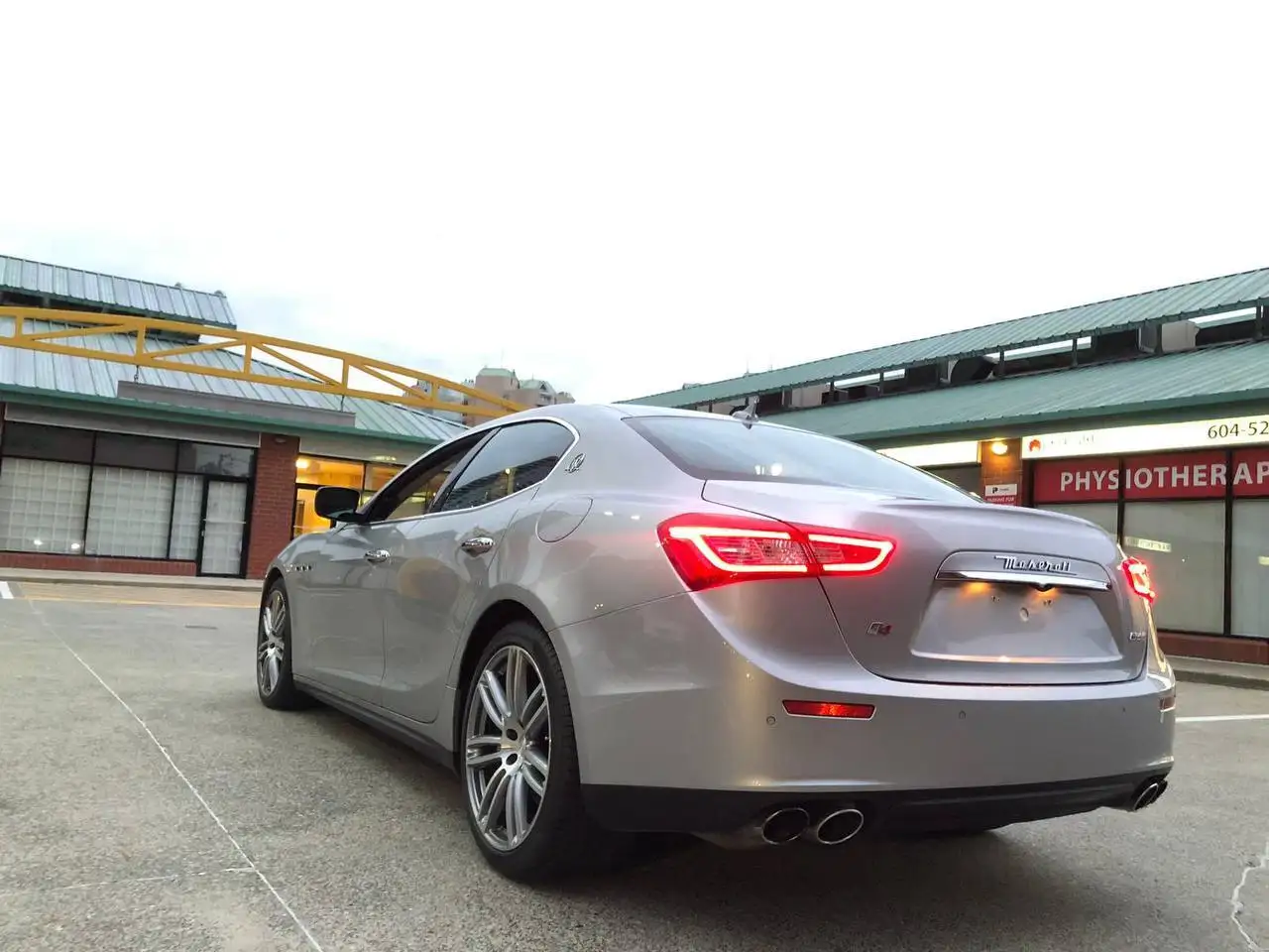 Maserati Ghibli снимка Maserati Ghibli