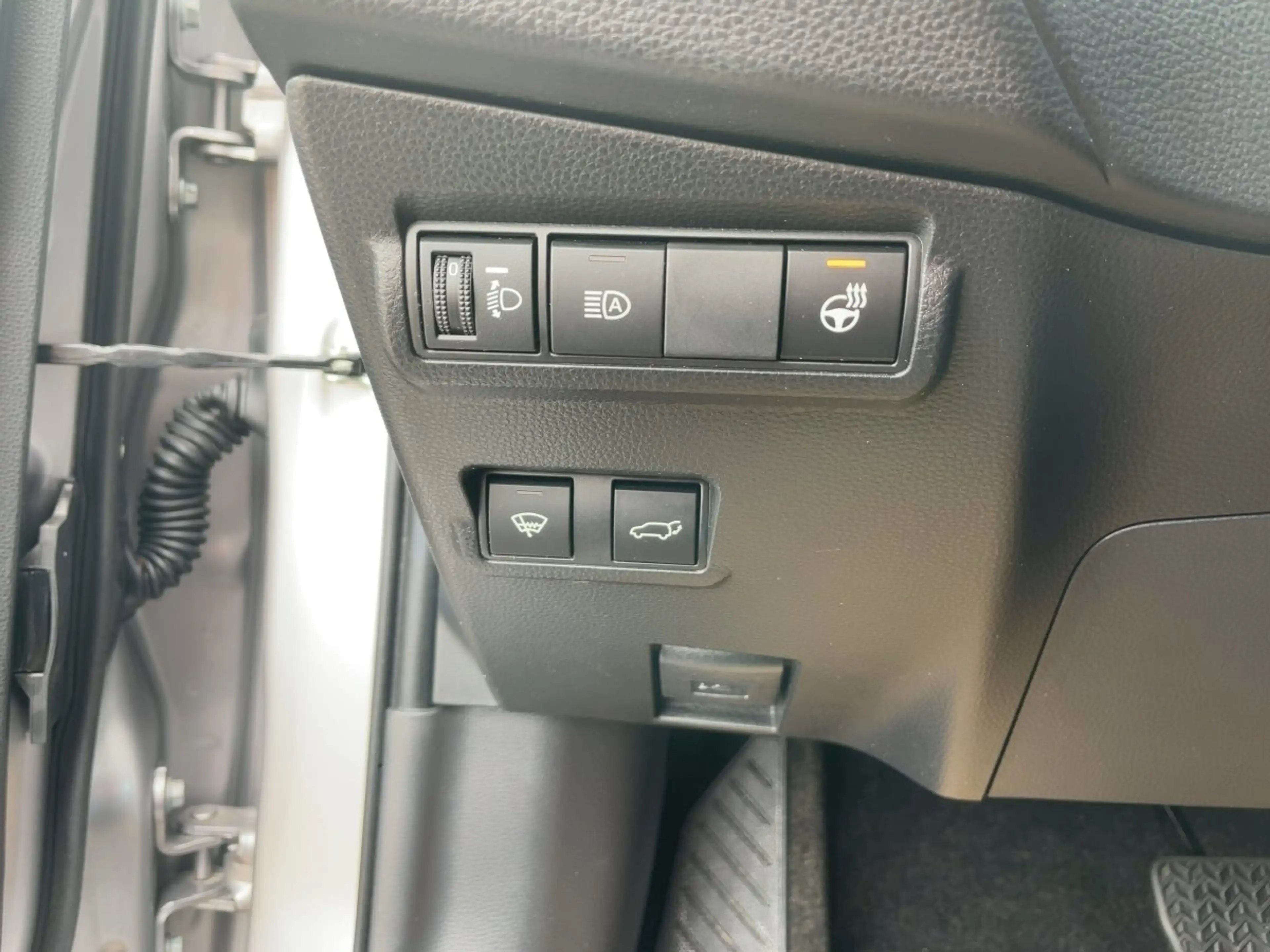 Toyota Corolla Cross 1.8 FWD Teamplayer ACC+LED+Navi+LM — photo 16