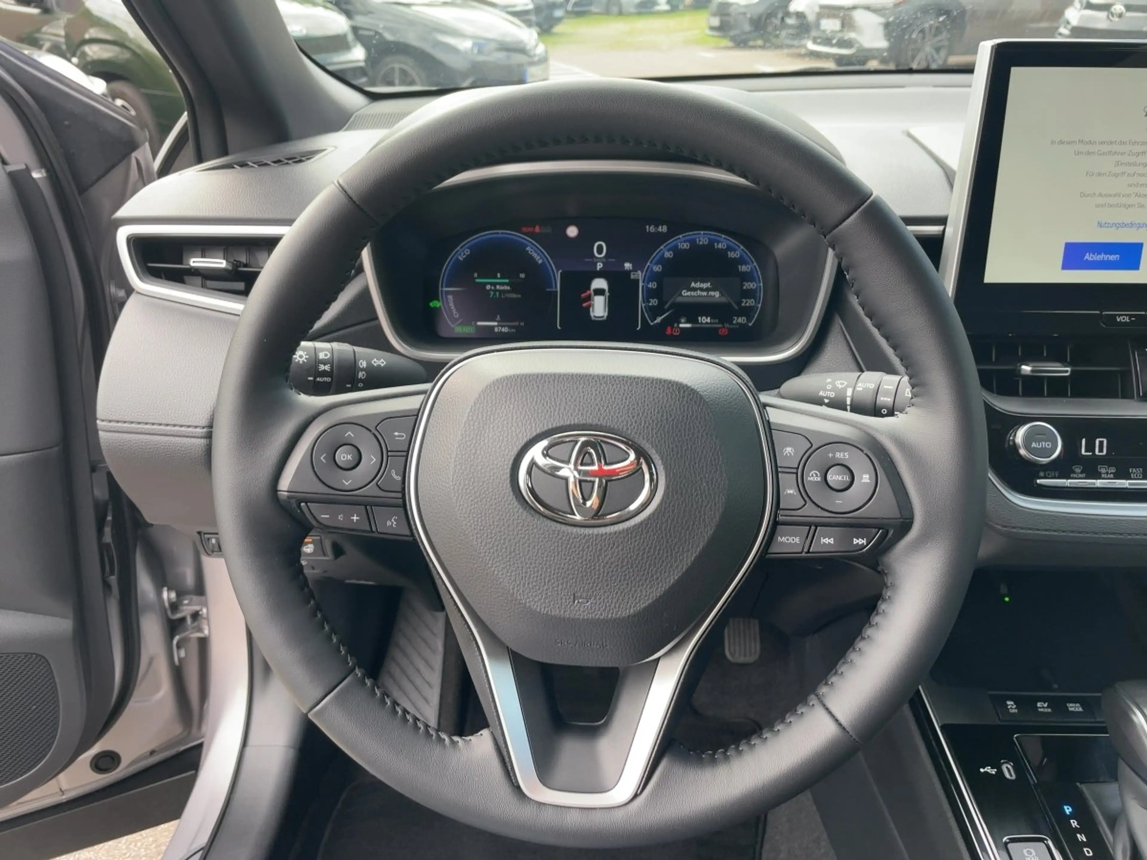 Toyota Corolla Cross 1.8 FWD Teamplayer ACC+LED+Navi+LM — photo 12